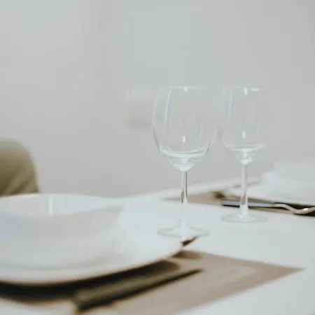 Balkon-apartment In Krefeld: Komfort&stil Nahe Düsseldorf *