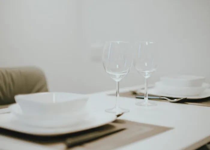 Balkon-apartment In Krefeld: Komfort & Stil Nahe Duesseldorf *