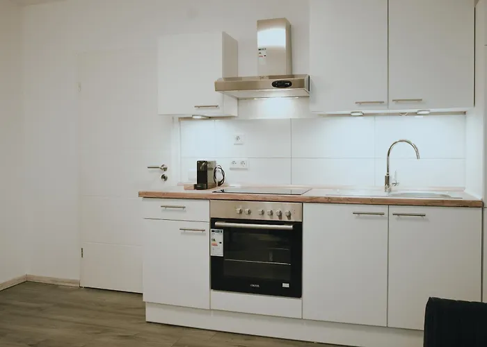 Apartment Balkon-apartment In Krefeld: Komfort & Stil Nahe Duesseldorf *