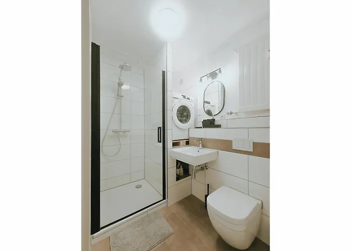 Balkon-apartment In Krefeld: Komfort & Stil Nahe Duesseldorf Krefeld